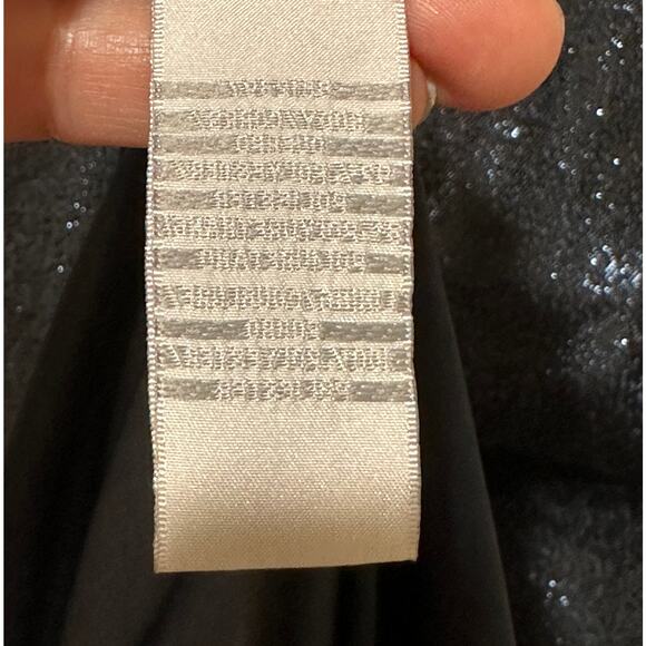 Monique Lhuillier Evening Dress Midnight Size 4 NWT Elegant Unique Sample Piece - Picture 13 of 13